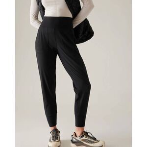 ATHLETA Venice Mid Rise Jogger in Black Size Small